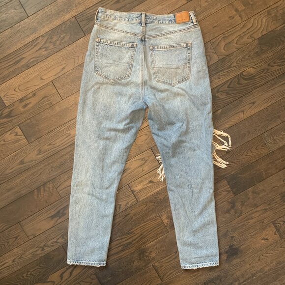 American Eagle Women's Highest Rise Mom Jeans Distressed Cotton Blue, size 2 - Picture 5 of 5